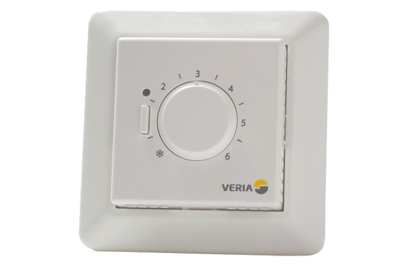 Терморегулятор Veria Control одна из самых популярных моделей.